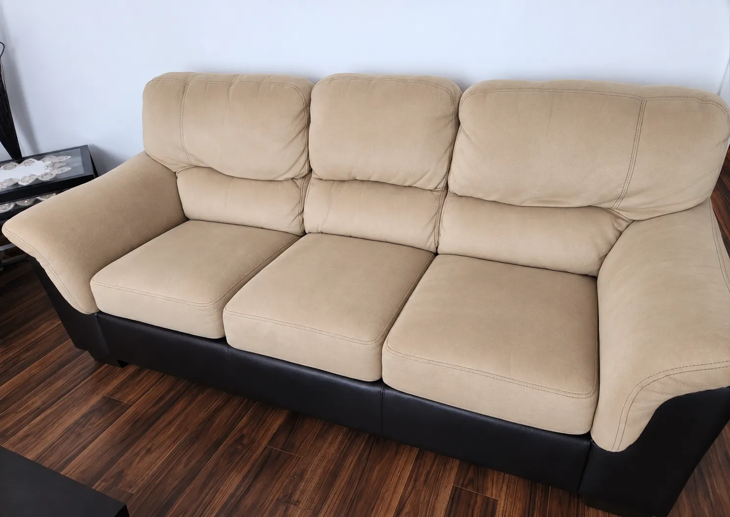 Leather sofa after professional cleaning